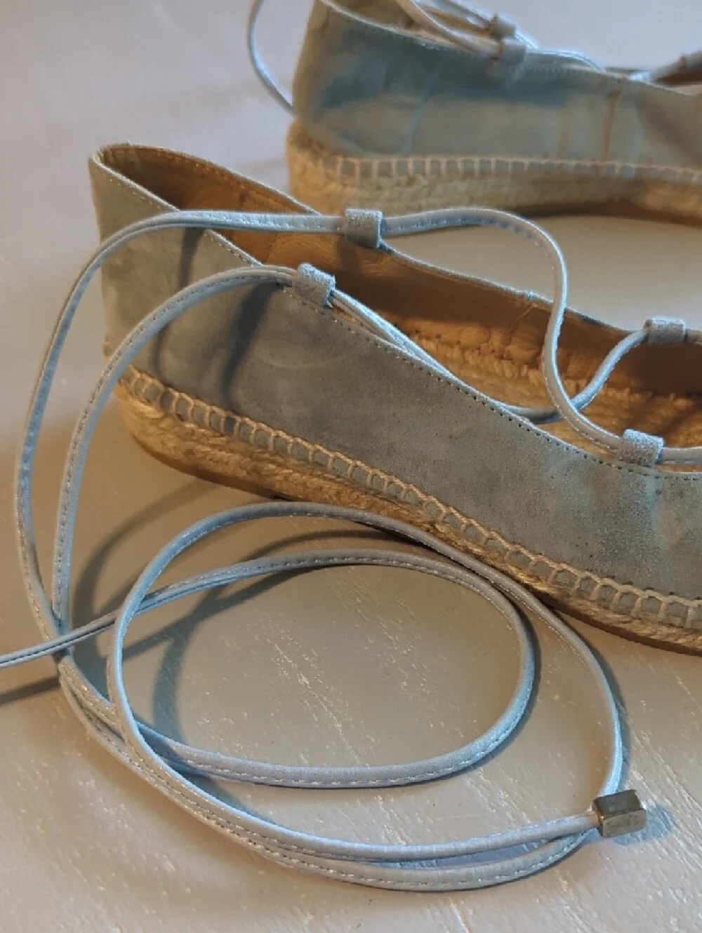 romena light blue